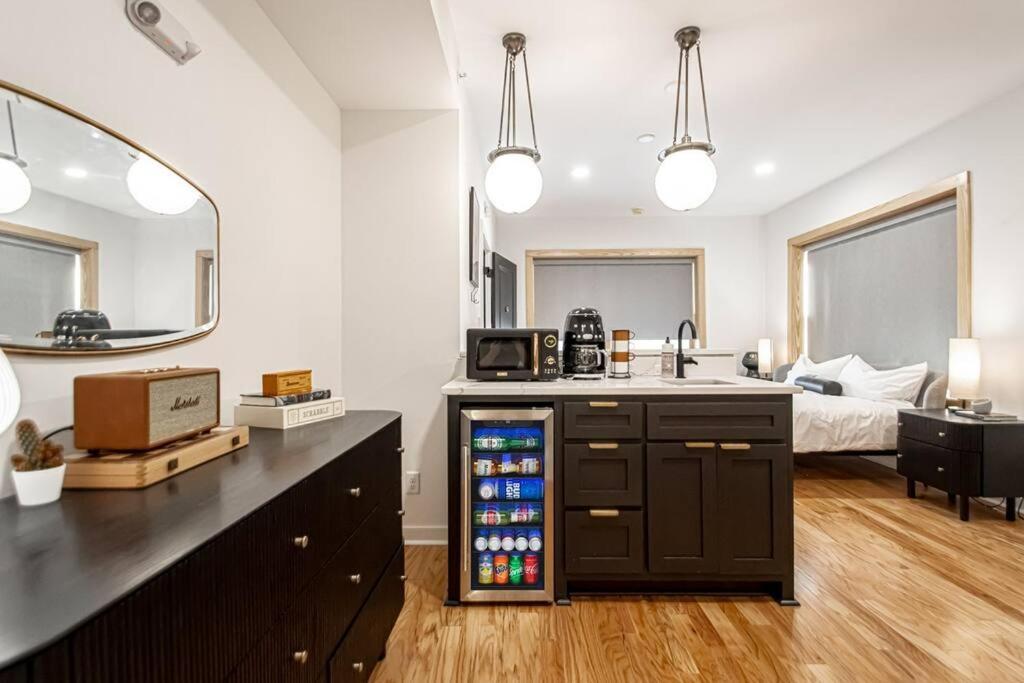 Steps To Bathhouses, Historic Studio, King Bed, Room # 101 هوت سبرنغز المظهر الخارجي الصورة